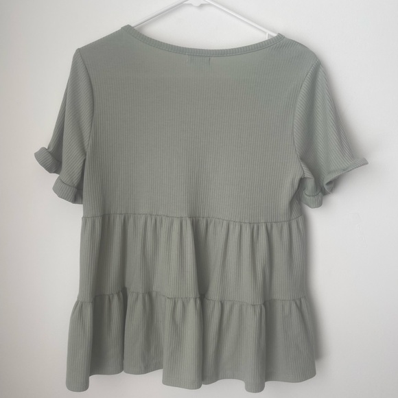 love, Fire Sage Ruffle Sleeve short sleeve Blouse size medium - Picture 11 of 11